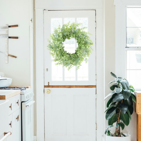 WF000240046-3 Artificial Eucalyptus Wreath – Green Spring Wreath for Front Door, Year-Round Greenery