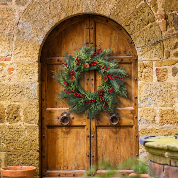 WF000240068-4 Artificial Pine Christmas Wreath with Red Berries & Pinecones – Holiday Front Door Wreath
